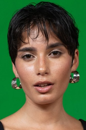 Portrait of Luna Shirin Rasia
