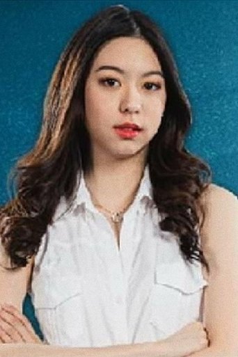 Portrait of Yanin Opassathaworn