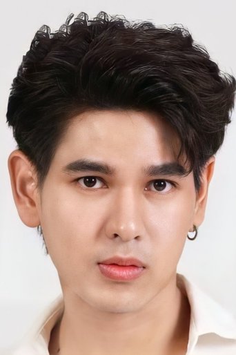 Portrait of Pakphum Jitpisutsiri