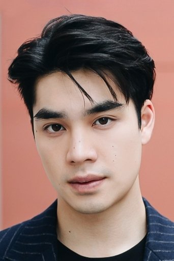 Portrait of Sanpetch Kunakorn