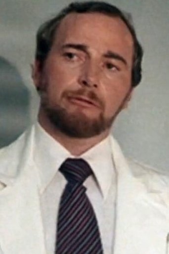 Portrait of Russell Cawthorne