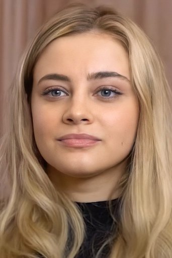 Portrait of Josephine Langford