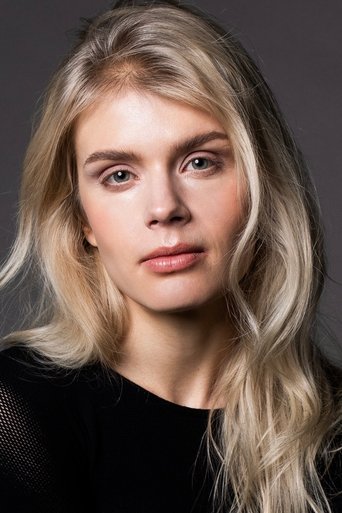 Portrait of Alina Tomnikov
