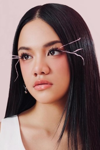 Portrait of Neona Ayu
