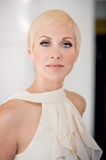 Portrait of Mia Cottet