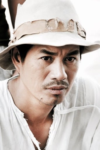 Portrait of Hữu Thạch