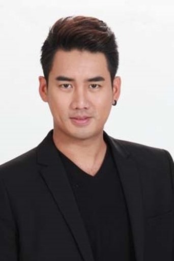 Portrait of Kosawis Piyasakulkaew