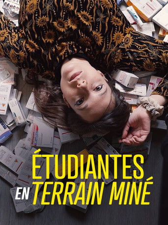 Poster of Étudiantes en terrain miné