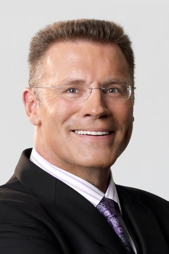 Portrait of Howie Long