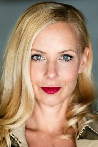 Portrait of Esther Kuhn