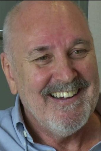 Portrait of Chris Thomas
