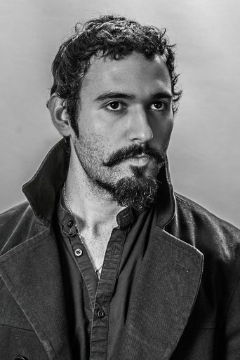 Portrait of Keon Hedayati