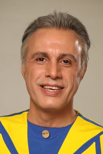 Portrait of Ali Forootan