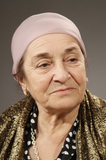 Portrait of Talia Saltı
