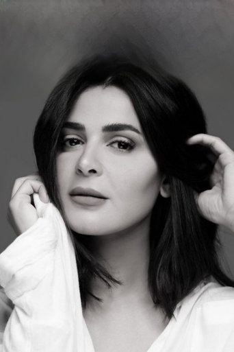 Portrait of Rania Mansour