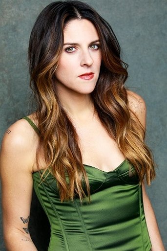 Portrait of Lauren Pike