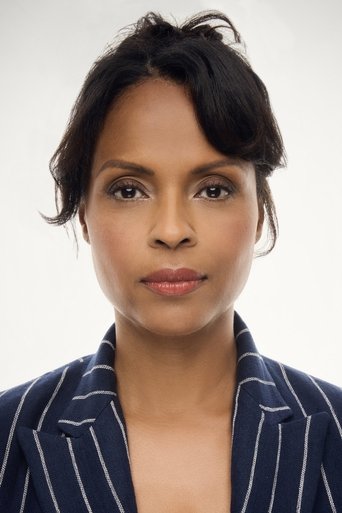 Portrait of Lisagaye Tomlinson