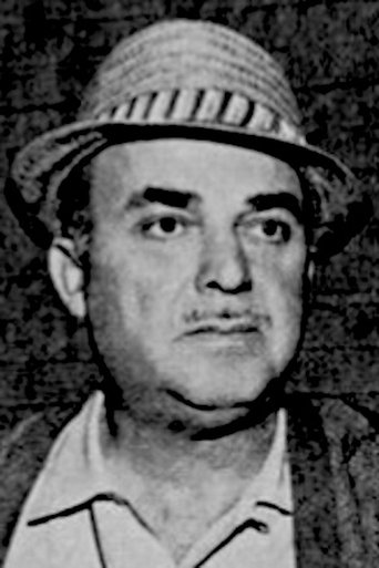 Portrait of Sam Leavitt