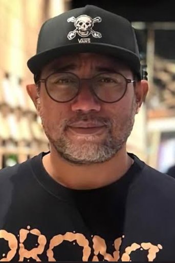 Portrait of Edy Khemod