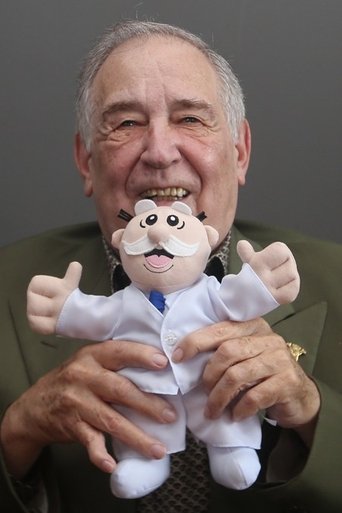 Portrait of Víctor González Torres