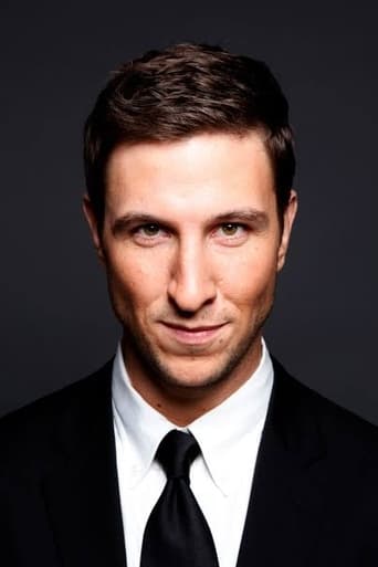 Portrait of Pablo Schreiber