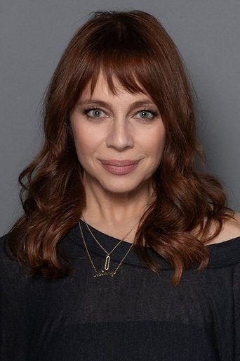 Portrait of Melinda Clarke