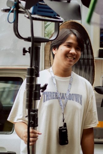 Portrait of Athiwee Anupongpinij