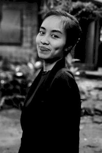 Portrait of Rochelleanne Bernardo