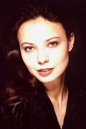 Portrait of Istelle Petra