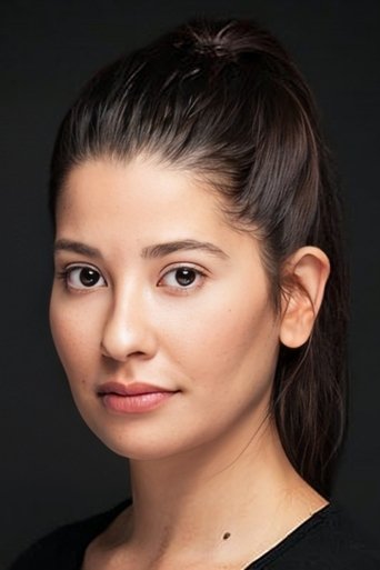 Portrait of Merve Hazer