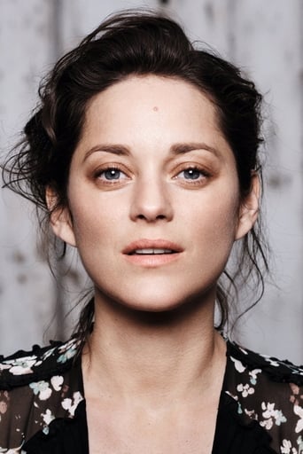 Portrait of Marion Cotillard