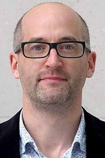 Portrait of Mark Miodownik