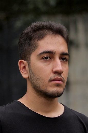 Portrait of Shadmehr Sirjani