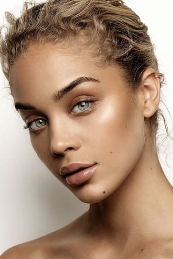 Portrait of Jasmine Sanders