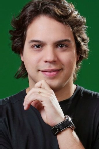 Portrait of Murilo Gun