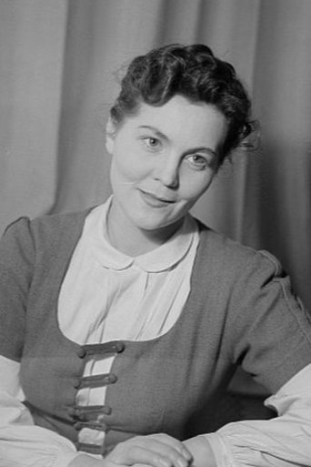 Portrait of Erika Pelikowsky