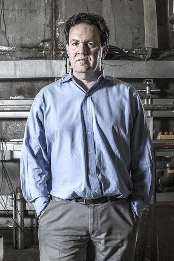 Portrait of Lee Feinberg