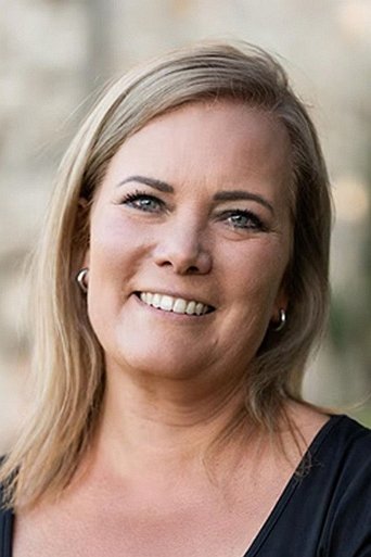 Portrait of Eveline Engels (51)