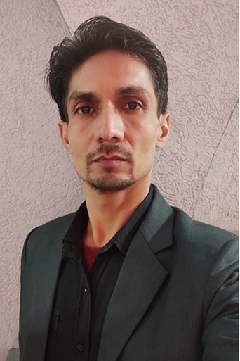 Portrait of Vivek Lau