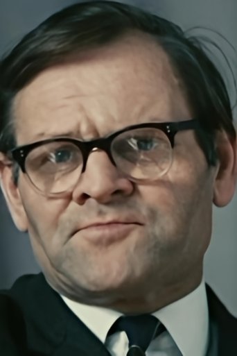 Portrait of Bob Bowes