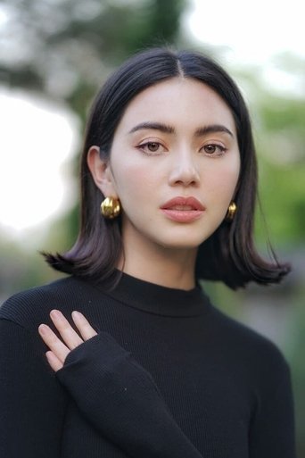 Portrait of Davika Hoorne