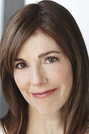 Portrait of Lindsey Connell