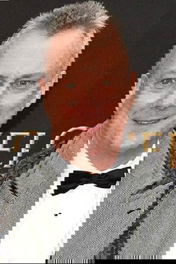 Portrait of Stephen Tompkinson