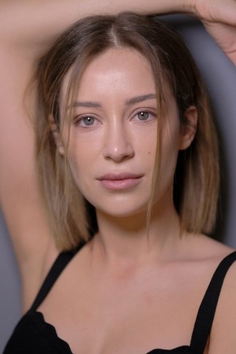Portrait of Buse Arslan