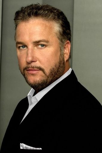 Portrait of William Petersen