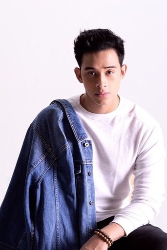 Portrait of Diego Loyzaga