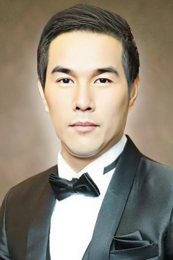 Portrait of Nontapat Sriwichai