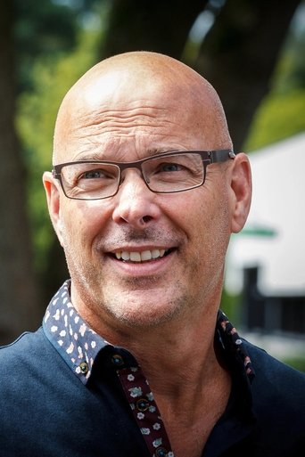 Portrait of Rob Kamphues