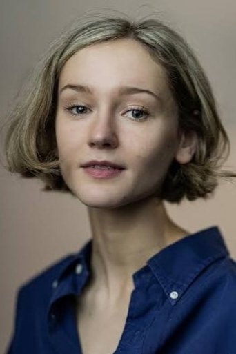 Portrait of Amy Leeson