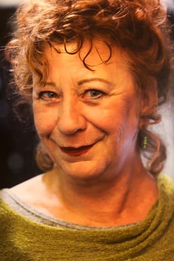 Portrait of Lisa Cloud